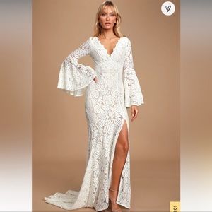 Lulus• Maxi Bohemian Wedding Dress with bell sleeves size XL